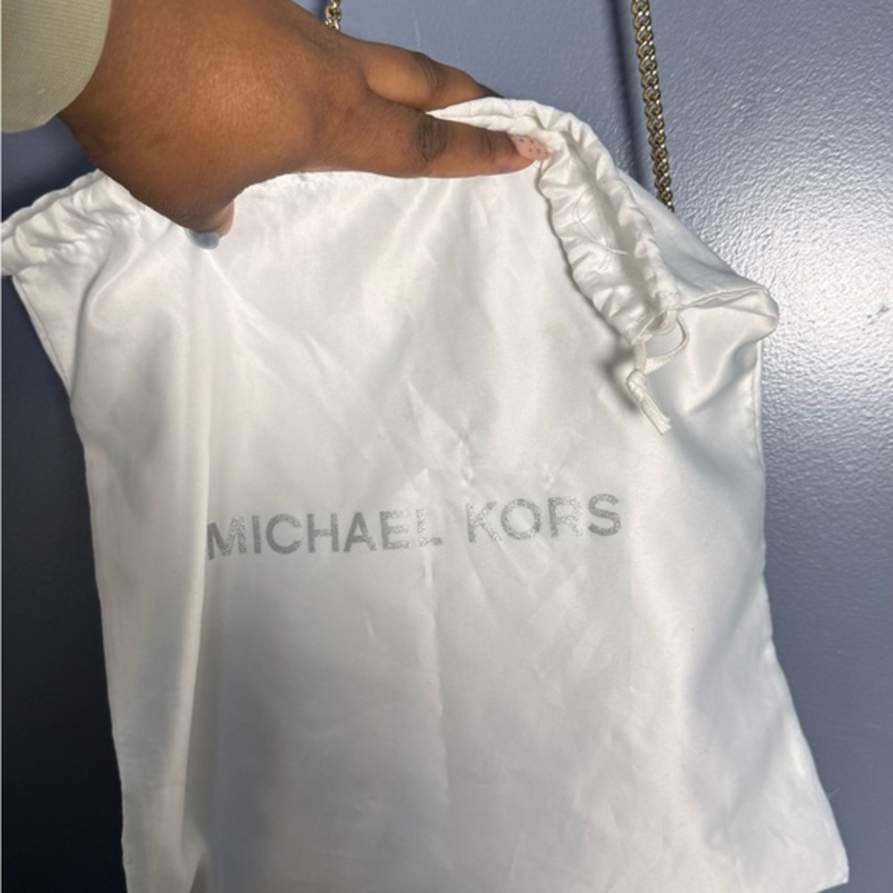 Michael‎ Kors Fuchsia Floral Jade Gusset Leather Crossbody Bag - Picture 8 of 10